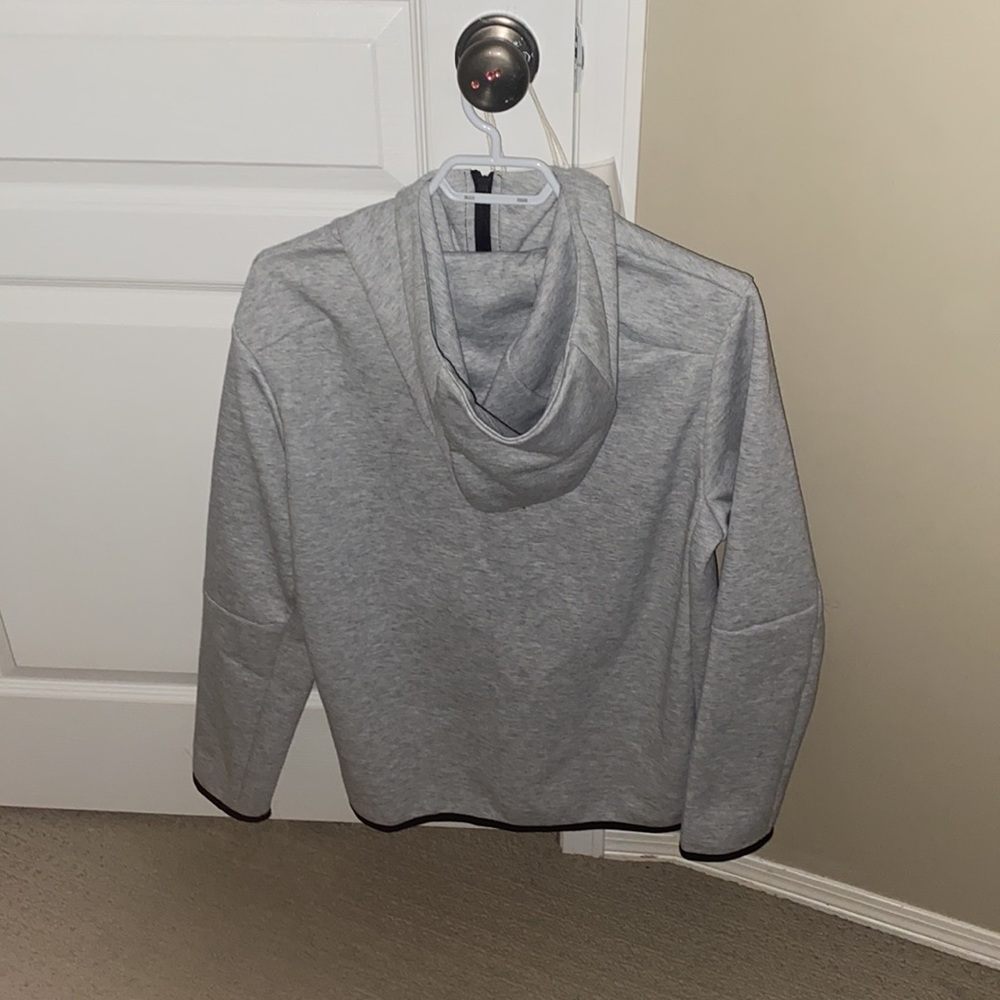 Nike tech jacket - Picture 2 of 4